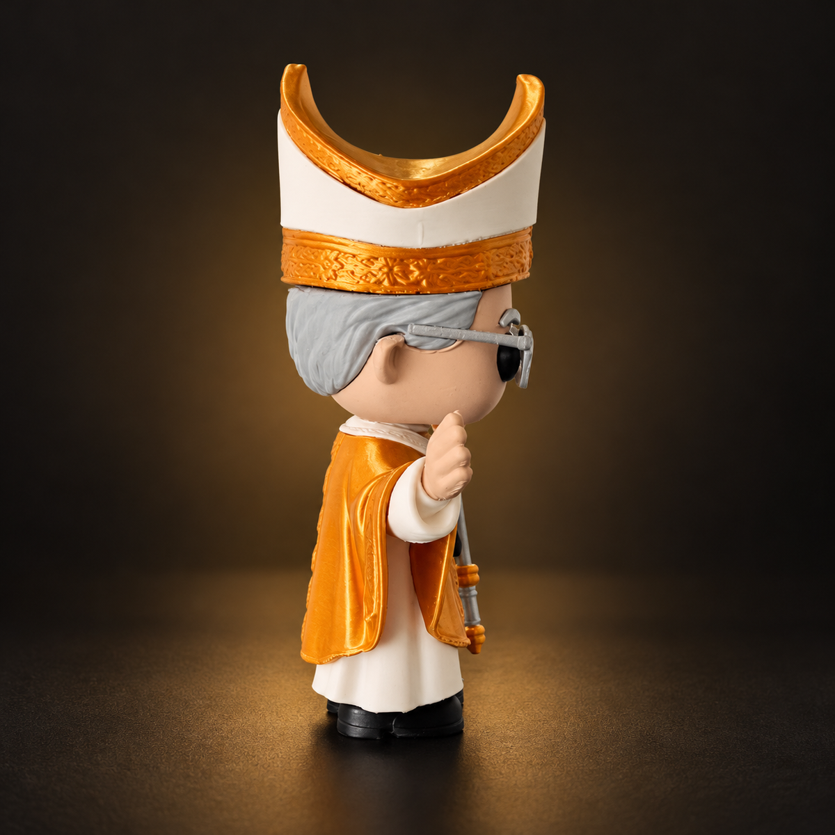Art Toy Papa León XIV — Edición Estándar Dorada